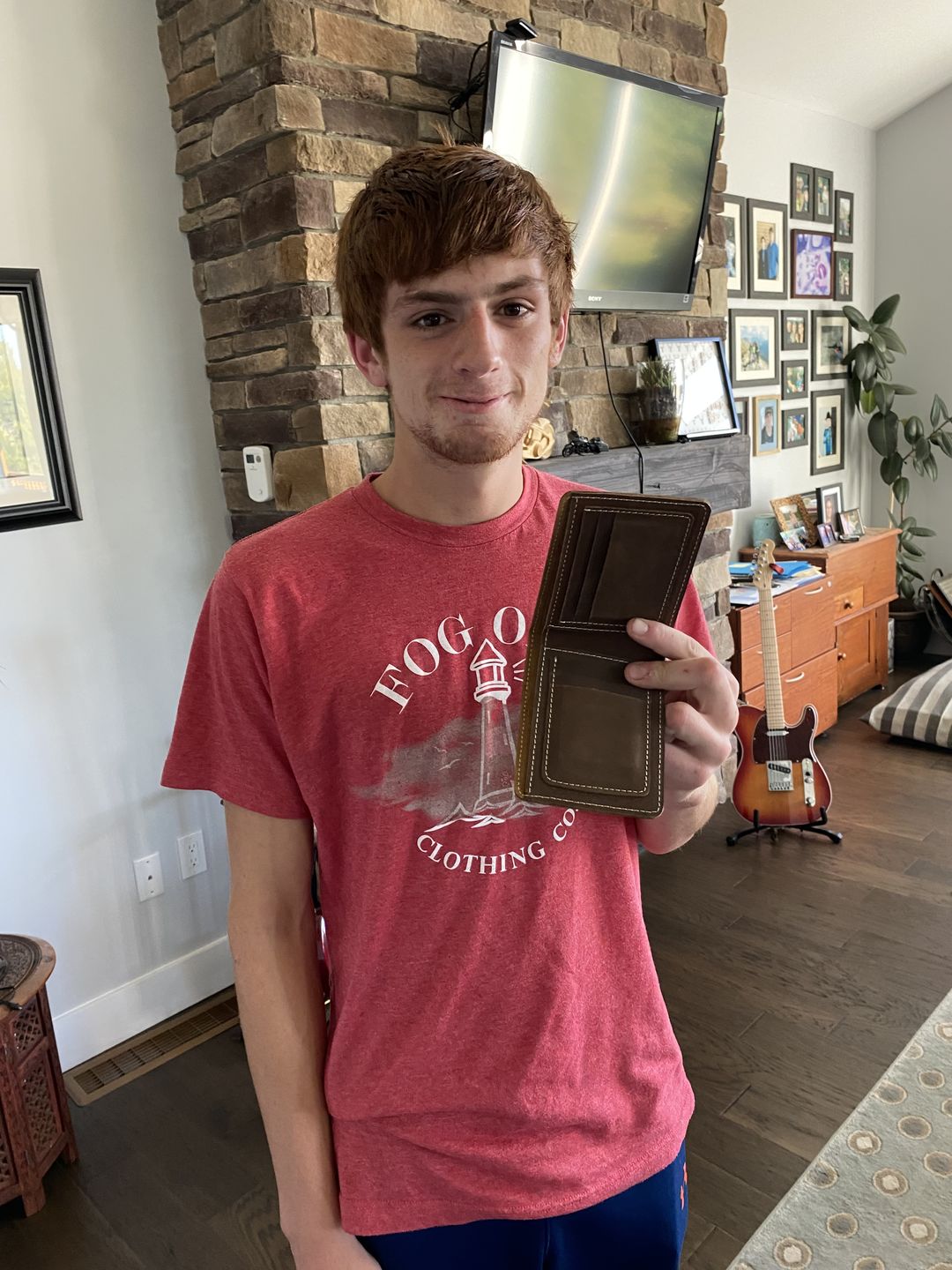 Customer photo review of Brown Full Grain Leather Minimalist Wallet