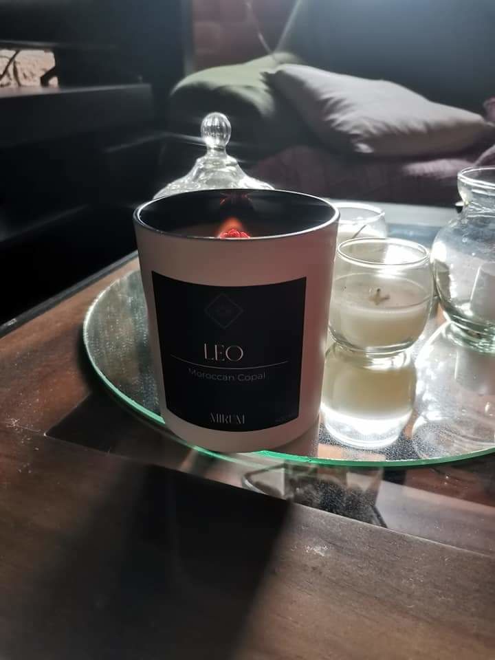 Customer photo review of Mirum Astrología