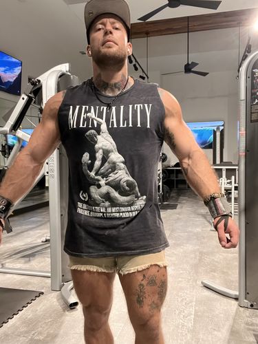 Customer photo review of Veni Vidi Vici -  VINTAGE TEE