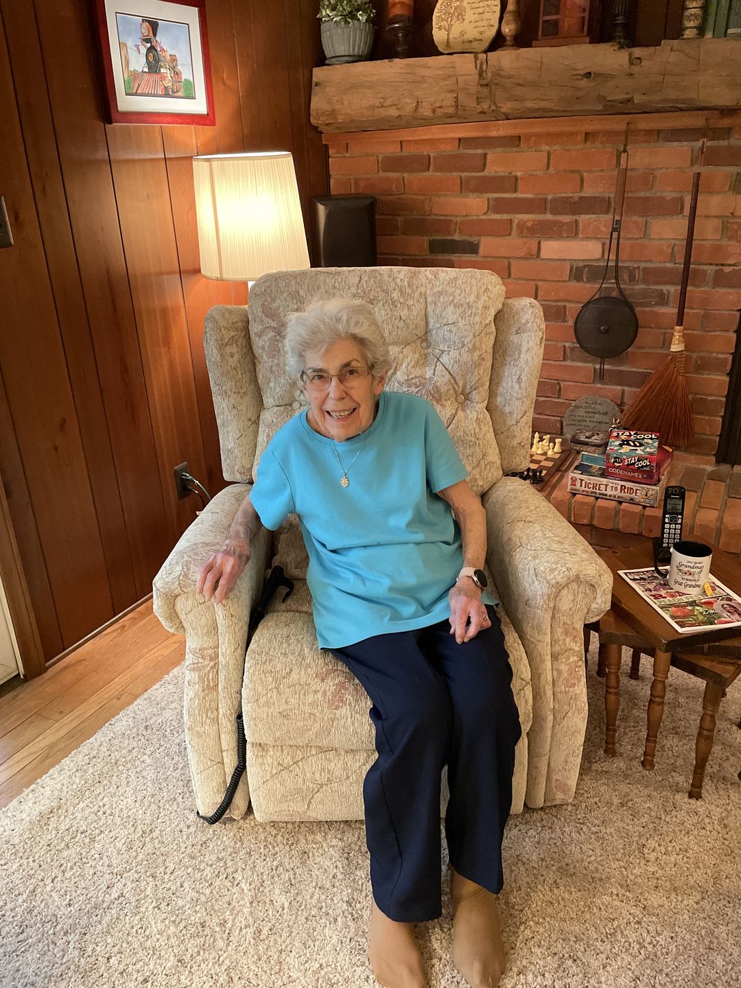 Customer photo review of 9199 Lay Flat Power Lift Recliner With Heating Massage(Jacquard Chenille, Beige Yellow)
