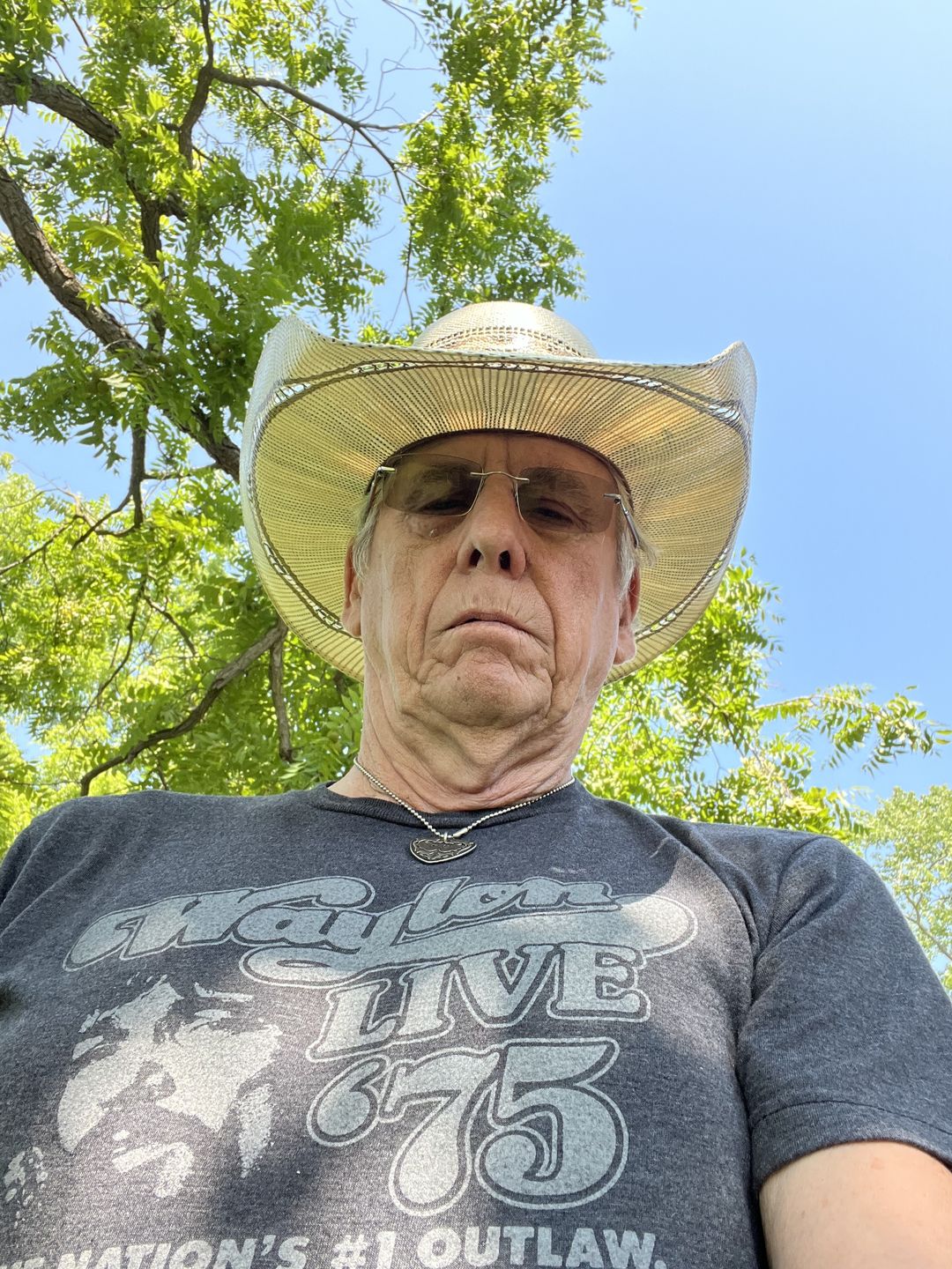 Customer photo review of Waylon Jennings Fan Club Subscription Tee Shirt Box