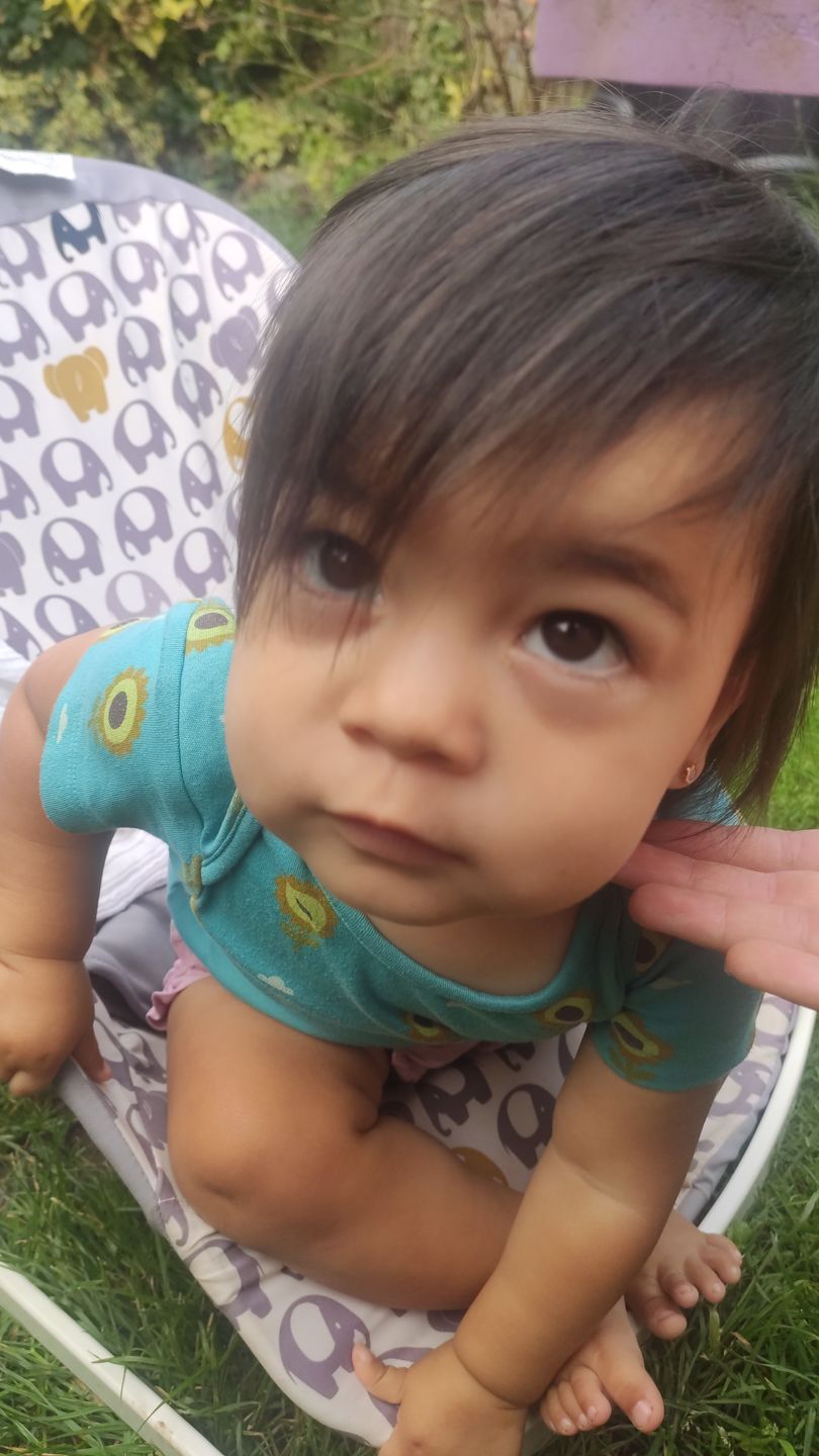 Customer photo review of Sunflowers Organic Baby Bodysuit Set - 2 Pack