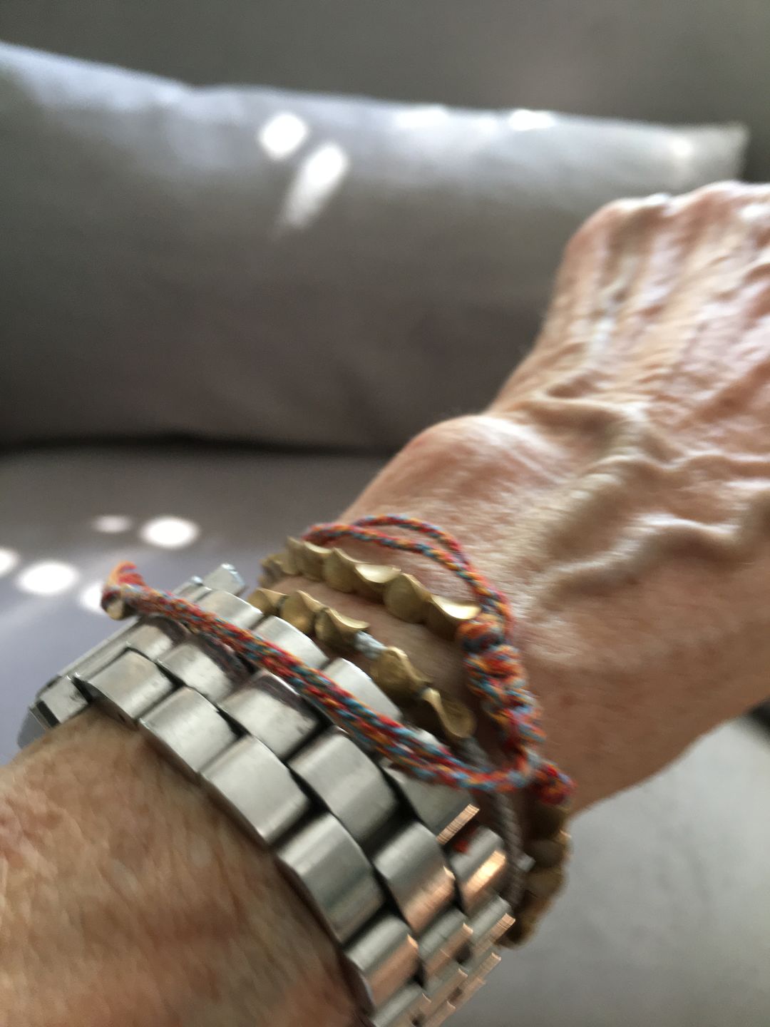 Customer photo review of Handgemachtes Tibetisches Glücks-Armband aus Kupfer