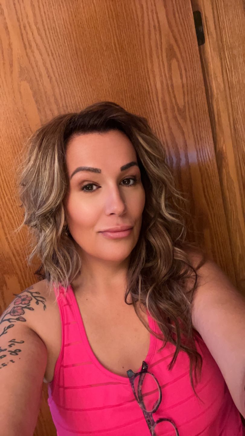 Customer photo review of Brown Hair with Blonde Highlights Women Hair Toppers for Volume #4/27/4