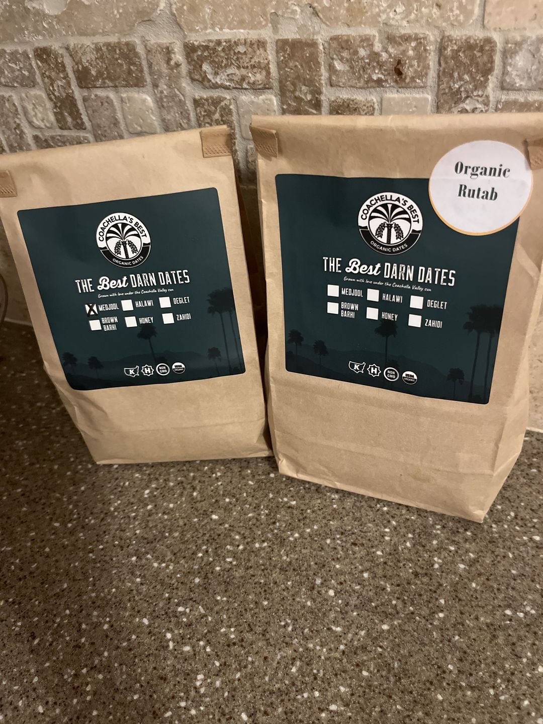 Customer photo review of Mix & Match Date Varieties (2-Pack)