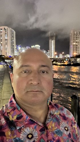 Customer photo review of Men's Pink Floral 100% Cotton Breathable Summer Short Sleeve Hawaiian Button Up Shirt