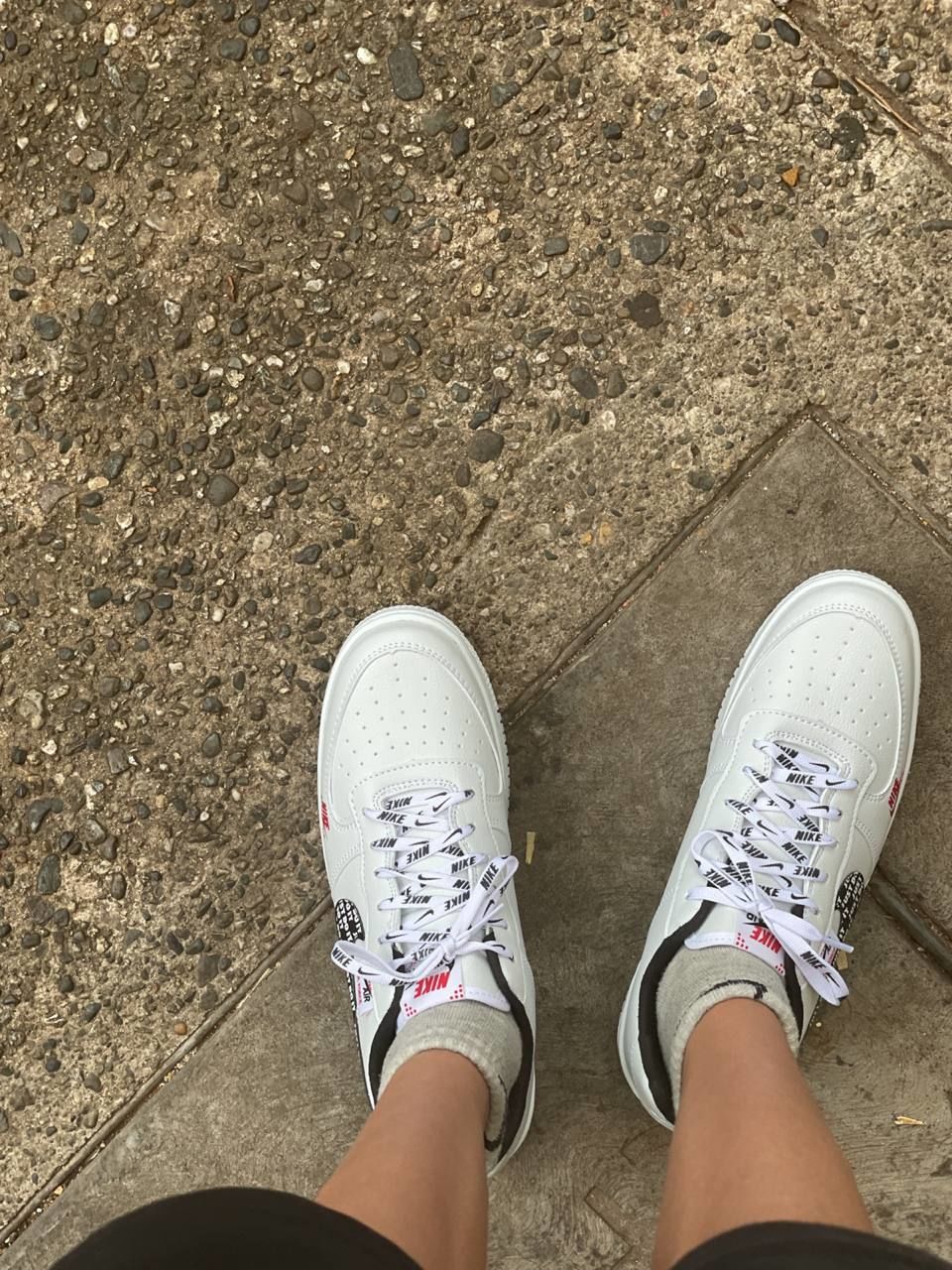 Customer photo review of Tenis Retro 1 Vaquita