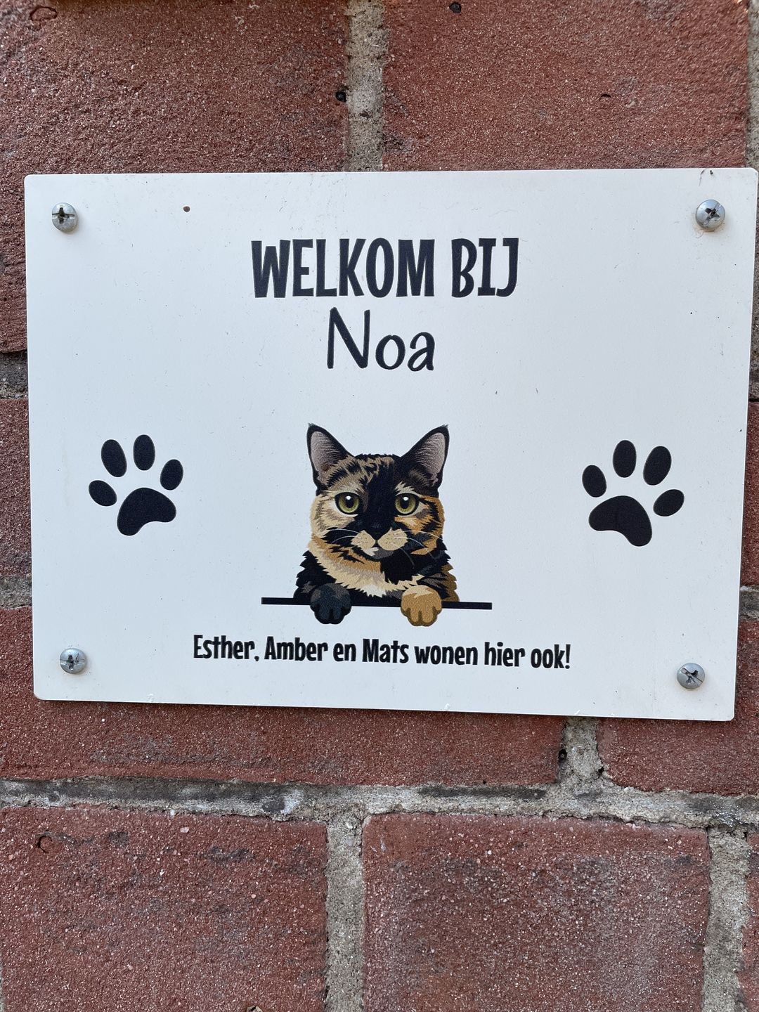 Customer photo review of Spionerende huisdieren- Gepersonaliseerde deurbord