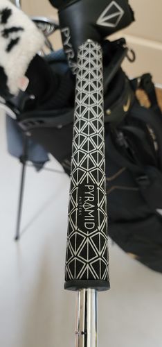 Customer photo review of Pyramid Putter Standard Grip