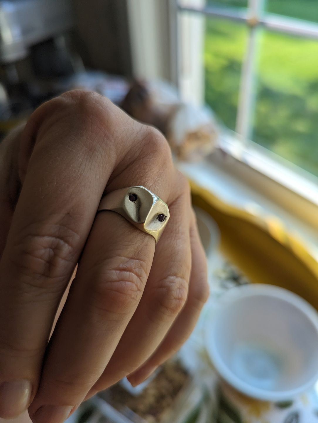 Customer photo review of Owl Ring with Amethyst Eyes