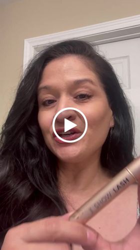 Customer video review of SHOW LASH