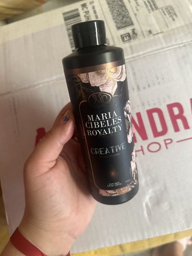 Customer photo review of Monómero 8 oz Royalty MC Nails