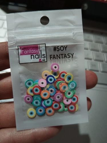Customer photo review of Ojitos Mix Fantasy Nails