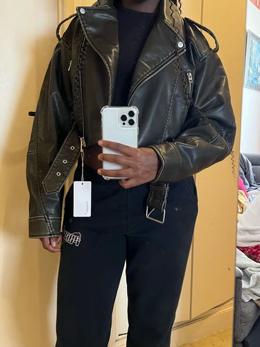 Customer photo review of Zara Leren Jas