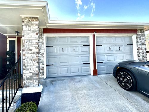 Customer photo review of Decorative Garage Door Hinge and Handle Magnet Accents (6-PC Set)
