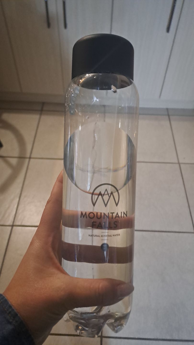 Customer photo review of 1L Still Mineral Water - ZEROPET Bottle (Pack of 12)