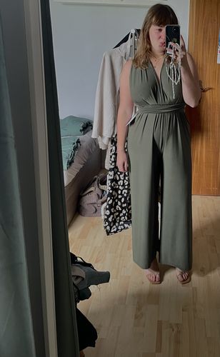 Customer photo review of Wickel Jumpsuit - Khaki