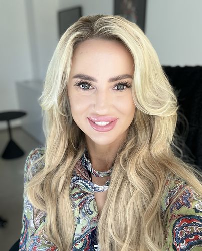Customer photo review of The Loose Wave HD Fibre 24" Lace U Part Wig
