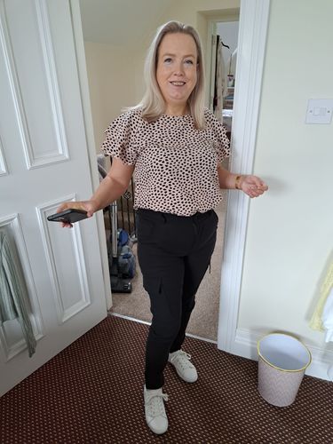 Customer photo review of Karyn Black Cargo Skinny Trousers