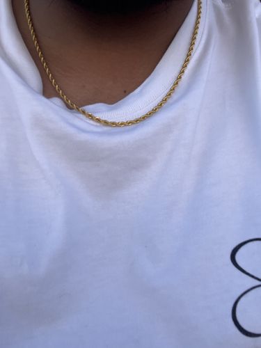 Customer photo review of CLEAN ROPE CHAIN. - 3MM 18K GOLD