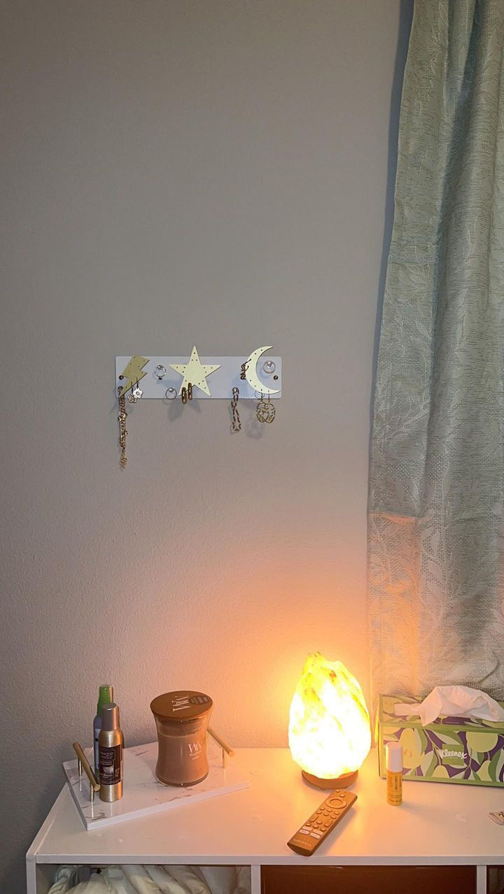 Customer photo review of Wall Jewelry Organizer Small Board For Tweens, Teens, & Young Adult Girls