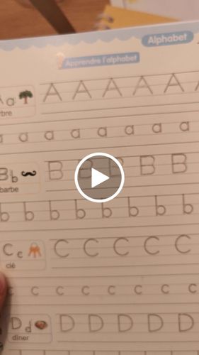 Customer video review of Pack "Le Petit Génie" - 4 cahiers (+Cadeau Offert)