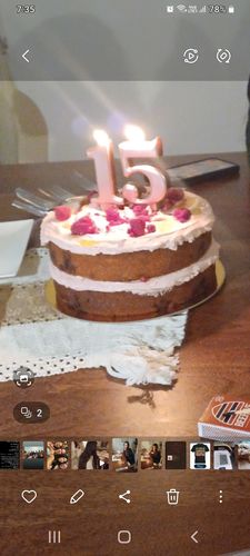 Customer photo review of Lemon & Raspberry Cake