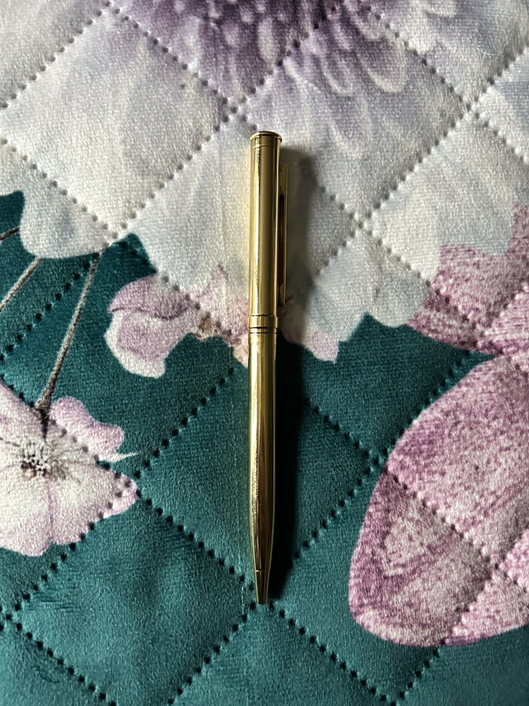 Customer photo review of Freebie Gold Business Fab-Pen