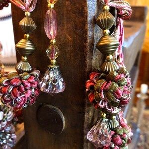 Customer photo review of MILAN 4 1/2" Two Tone Beaded Tassel Fringe Trim Pink / By The Yard