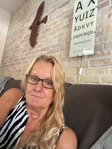 Customer photo review of LA Sunkissed Touch Up Color