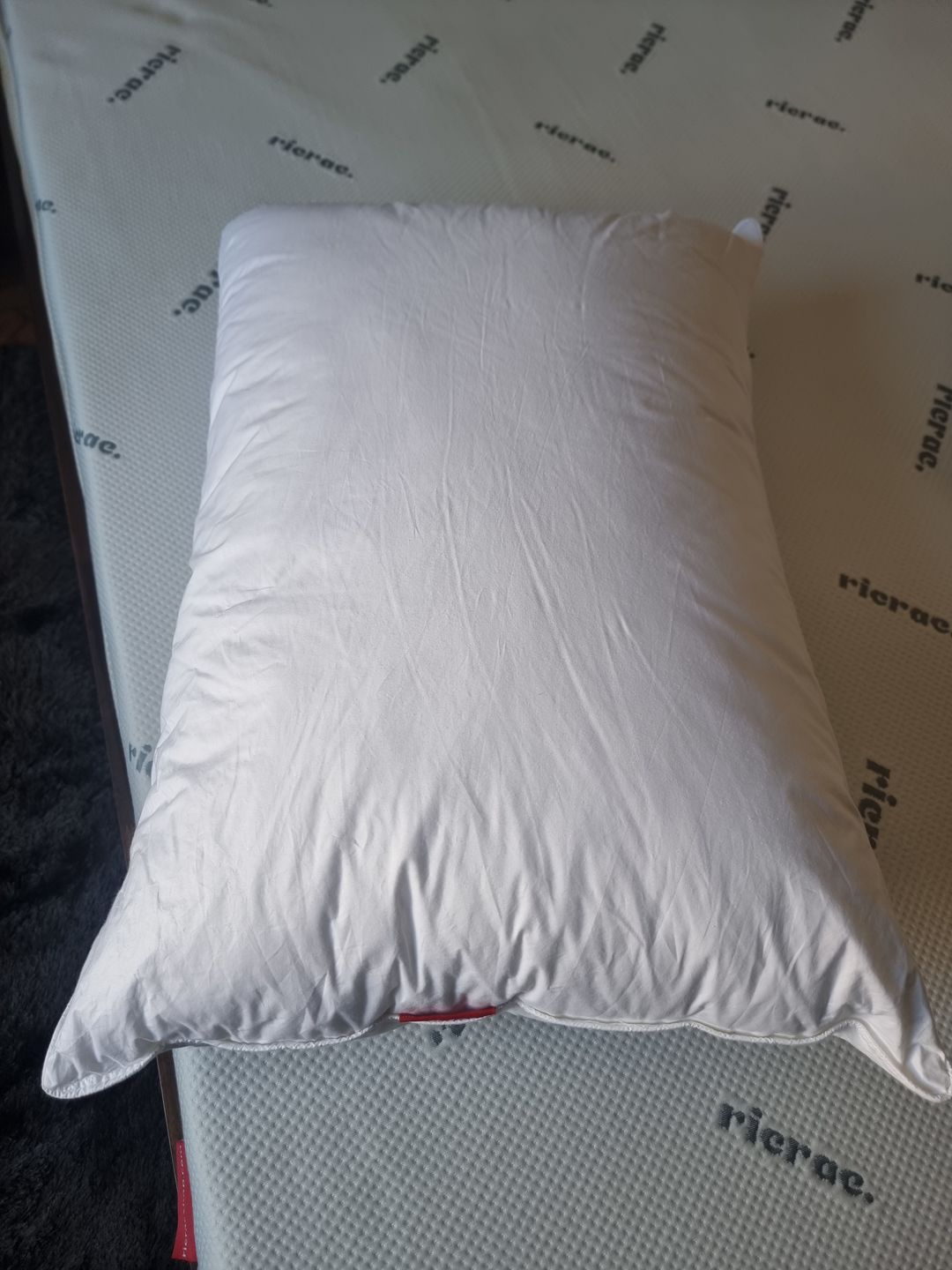 Customer photo review of Luxurious Plain Hotel Pillow