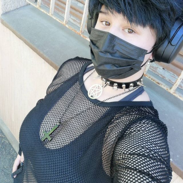 Customer photo review of Men Black Short Straight Fringe-Bangs Pixie Cosplay Wig