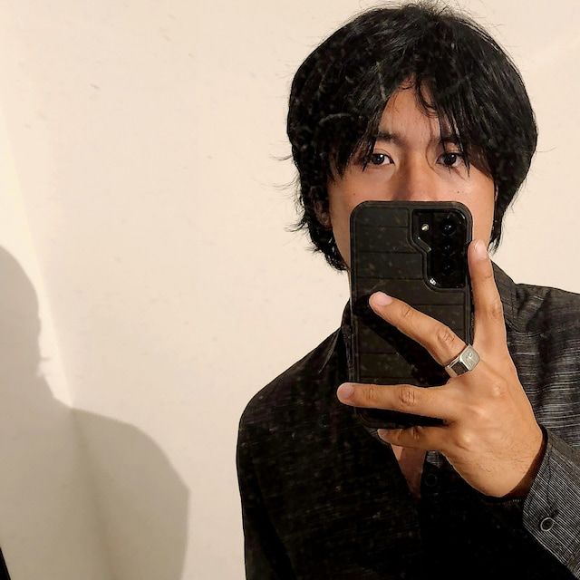 Customer photo review of Men Black Short Straight Fringe-Bangs Pixie Cosplay Wig