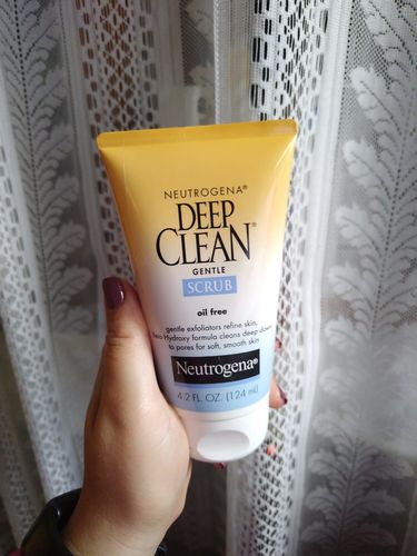 Customer photo review of Deep Clean Gentle Scrub 124ml