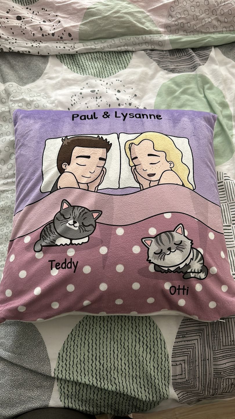 Customer photo review of Kuschelzeit mit Fellnasen - Individuelles Kissen
