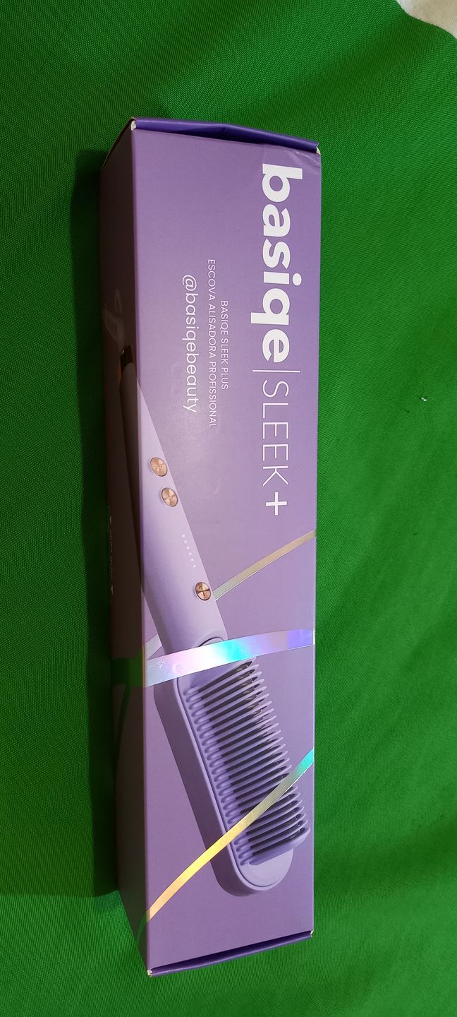 Customer photo review of SLEEK PLUS | Escova Alisadora + Clip Finalizador