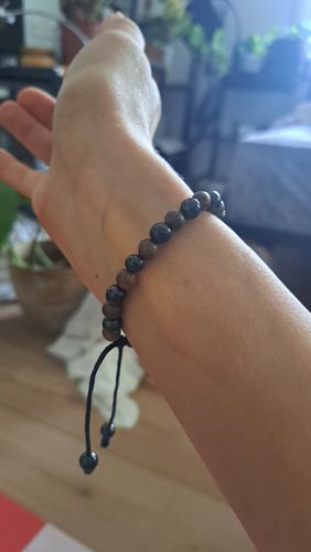 Customer photo review of Shungite Bead Bracelet