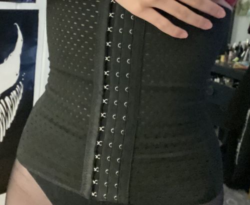 Customer photo review of Everyday Waist Trainer