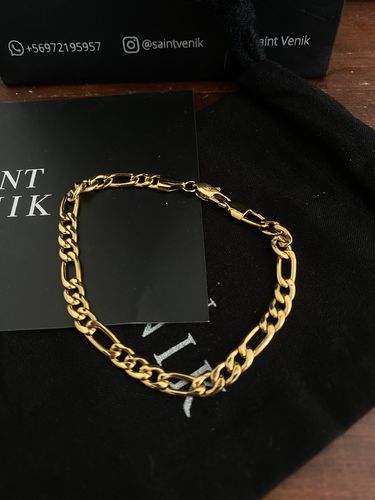Reseña con foto de un cliente sobre Pulsera Fígaro Oro 5mm