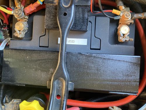 Customer photo review of iTECH1420CA Lithium Car Battery 12V Stop Start 1420amp 60Ah