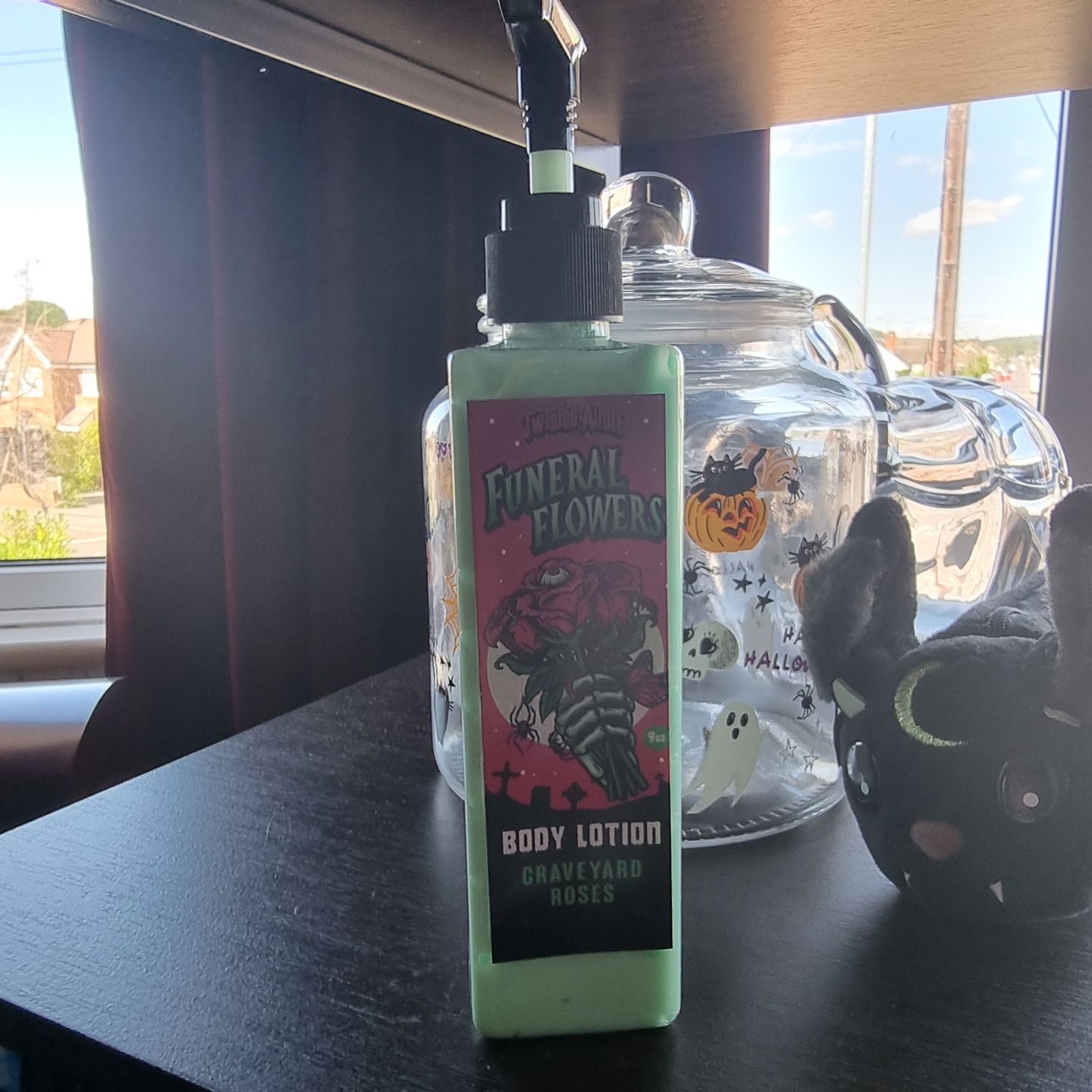 Customer photo review of Funeral Flowers body lotion (Graveyard Roses)