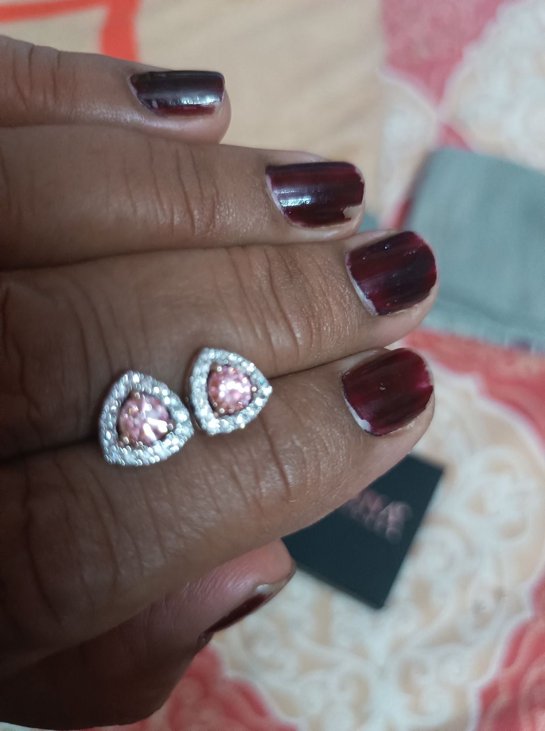 Customer photo review of Hian Lab Diamond Pendant