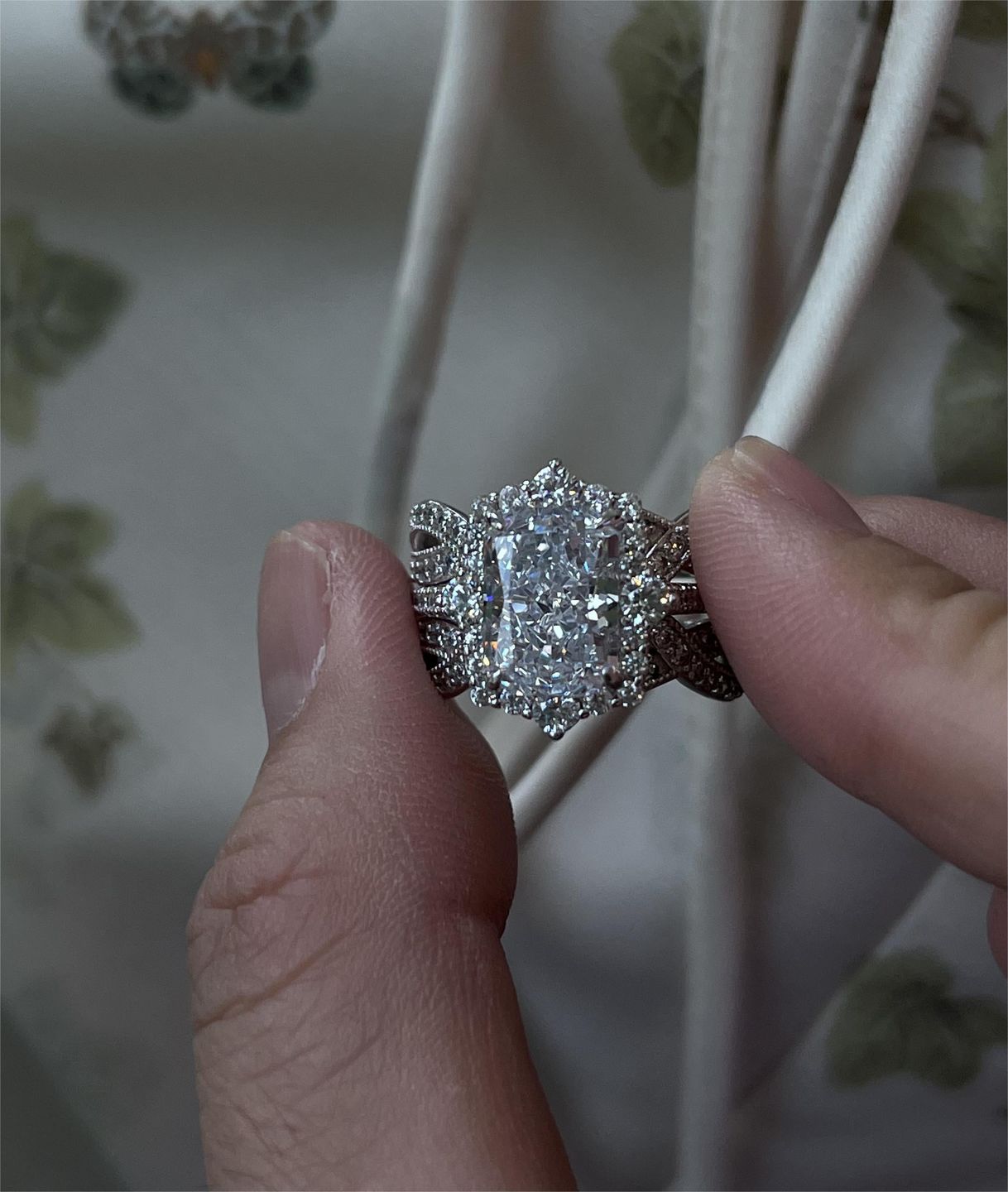 Customer photo review of S925 3.0Ct Radiant Cut Black Stone/White Stone Halo Insert Wedding Ring Set For Women In Sterling Silver