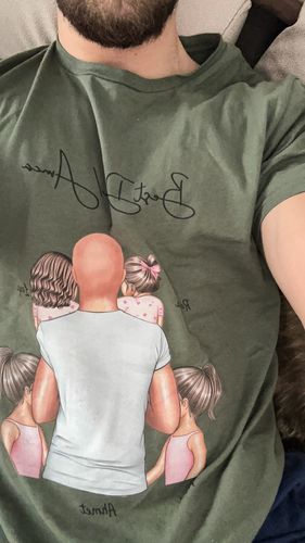 Customer photo review of Bester Papa - Personalisiertes T-Shirt (100% Baumwolle, Unisex)