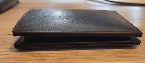 Customer photo review of Slimstar - slim wallet with small coin pocket