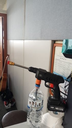 Customer photo review of Cleaner Pro | Schnurloser Hochdruckreiniger
