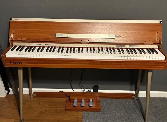 Customer photo review of Donner DDP-80 PLUS Piano numérique Design en bois