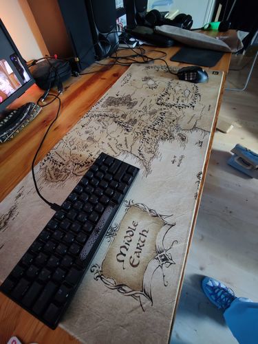 Customer photo review of Middle Earth Map - Light Theme