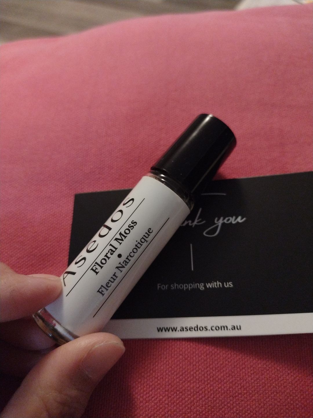 Customer photo review of FLORAL MOSS PERFUME OIL