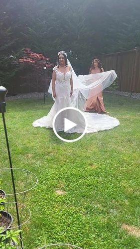 Customer video review of Royal Snowdrop Tiara